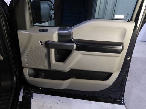 Used 2015 Ford F150 XLT w/ Equipment Group 301A Mid image 29