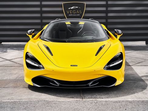 Used 2021 McLaren 720S Luxury image 18