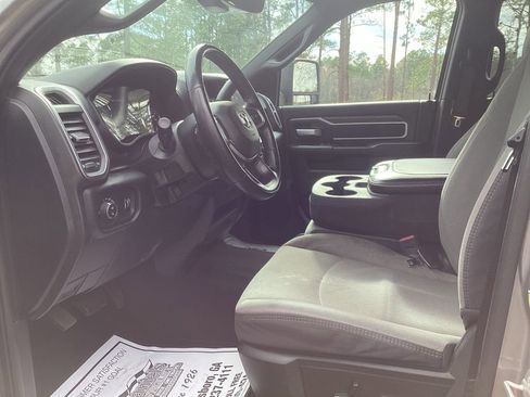 Used 2024 RAM 2500 Big Horn AWD/4WD image 12