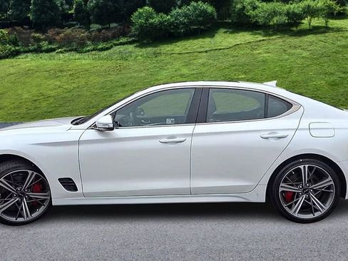 Certified 2025 Genesis G70 2.5T w/ Sport Prestige Package image 5