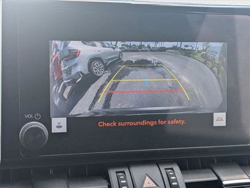 Used 2023 Toyota RAV4 XLE Premium image 12