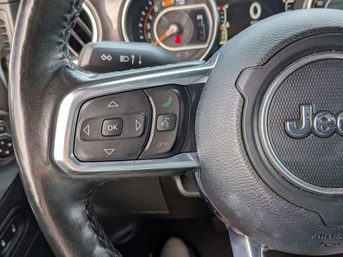 Used 2021 Jeep Wrangler Unlimited Sahara image 18