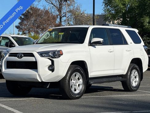 Used 2024 Toyota 4Runner SR5 Premium AWD/4WD image 8