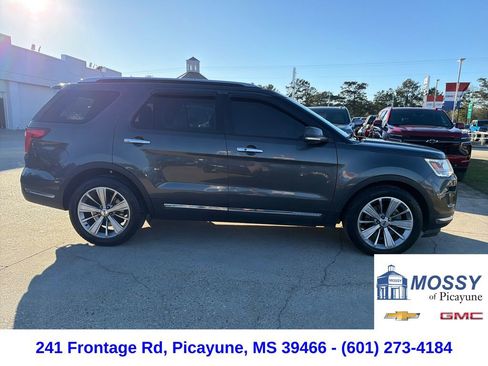 Used 2018 Ford Explorer Limited image 7