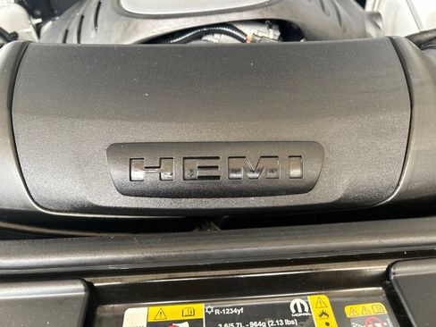 Used 2023 Dodge Durango R/T w/ Hemi Orange Plus Package RWD image 16