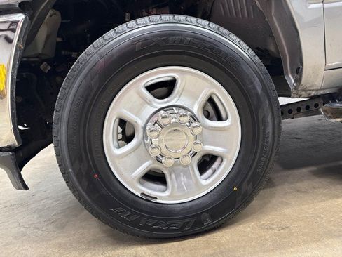 Used 2022 RAM 2500 Big Horn AWD/4WD image 38