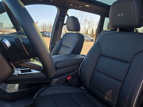 New 2026 Buick Enclave Sport Touring w/ Power Package image 16