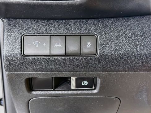 Used 2023 Hyundai Santa Fe SE FWD image 17