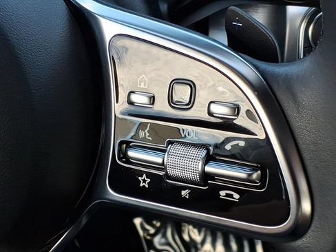 Certified 2023 Mercedes-Benz EQB 300 4MATIC image 10