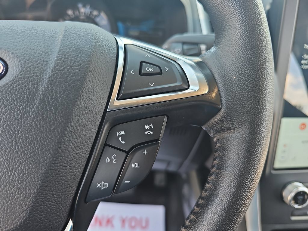 Used 2024 Ford Edge SEL AWD/4WD image 17