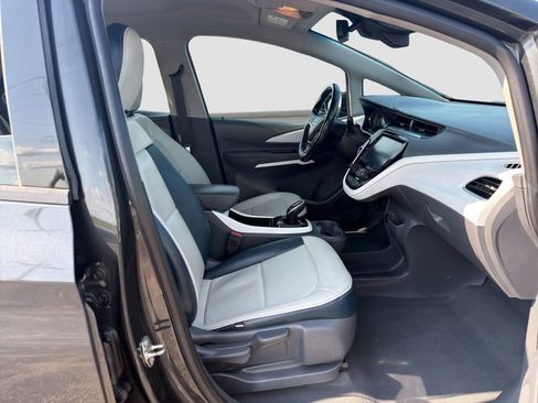 Used 2019 Chevrolet Bolt LT FWD image 18