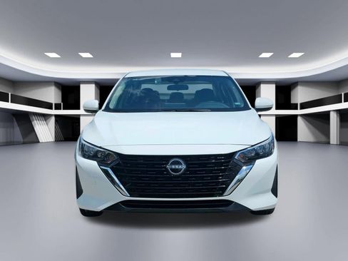 Used 2024 Nissan Sentra SV FWD image 9