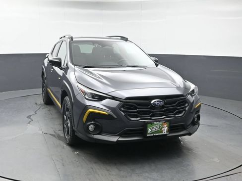 Used 2024 Subaru Crosstrek 2.5i Sport w/ Crosstrek Mirror Package AWD/4WD image 9