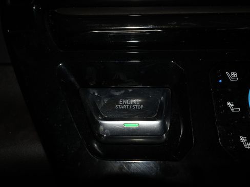 Used 2024 GMC Sierra 2500 AT4X AWD/4WD image 17