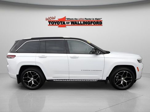 Used 2022 Jeep Grand Cherokee Summit AWD/4WD image 13