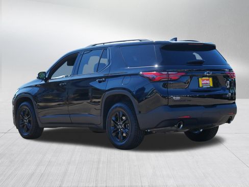 Used 2023 Chevrolet Traverse LT w/ Midnight/Sport Edition AWD/4WD image 5