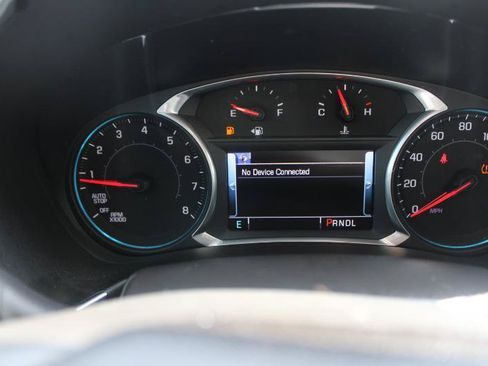 Used 2018 Chevrolet Equinox Premier FWD image 17
