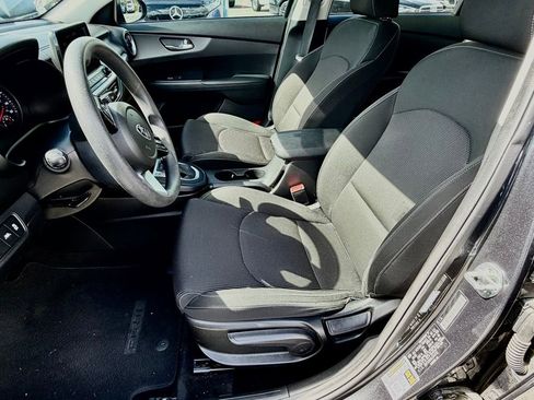 Used 2020 Kia Forte LXS image 8