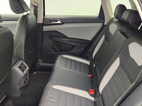 Used 2023 Volkswagen Taos SEL AWD/4WD image 22