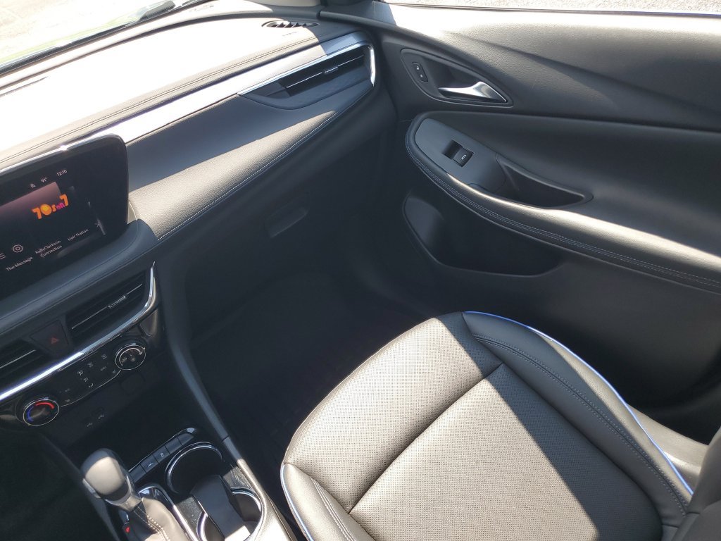 Used 2025 Buick Encore GX Sport Touring w/ Comfort Package FWD image 26
