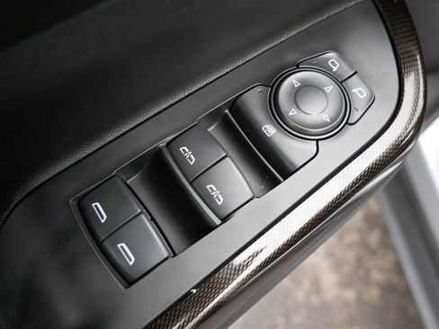 Used 2023 GMC Acadia AT4 image 15