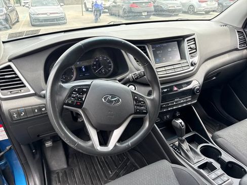 Used 2018 Hyundai Tucson Value AWD/4WD image 12