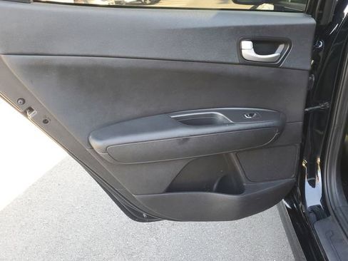 Used 2017 Kia Optima LX image 10