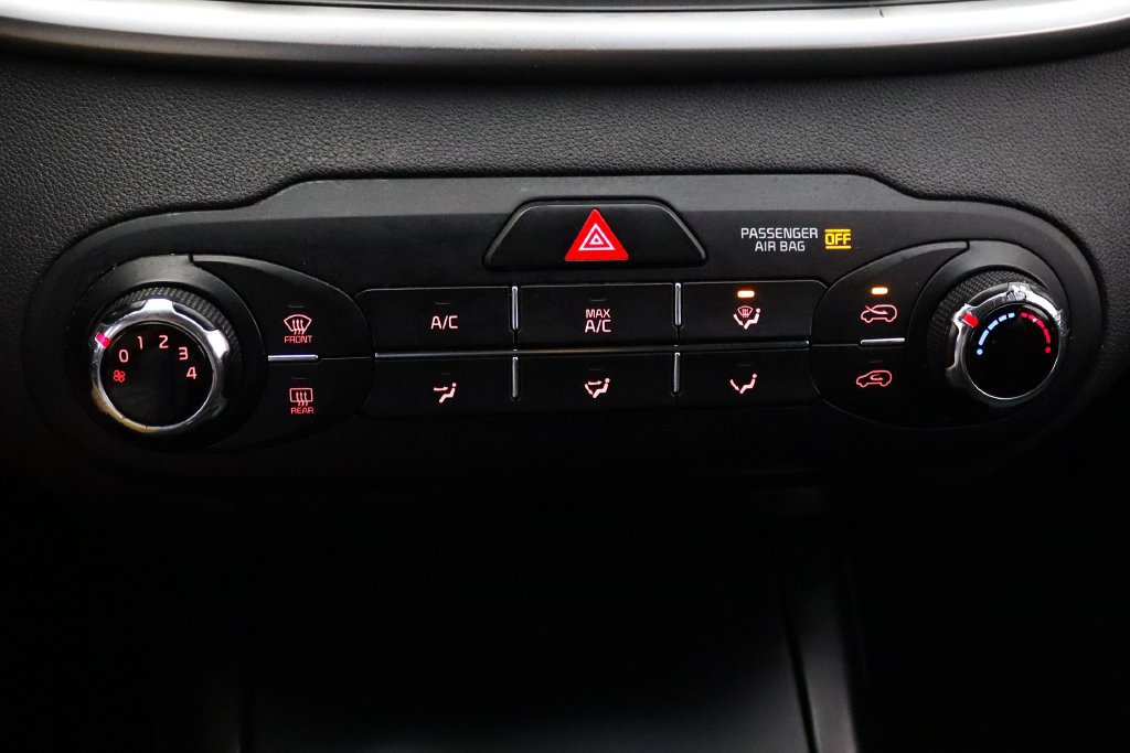 Used 2017 Kia Sorento AWD image 23