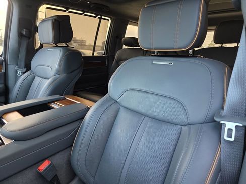 Used 2022 Jeep Grand Wagoneer Series II w/ Premium Group II image 17