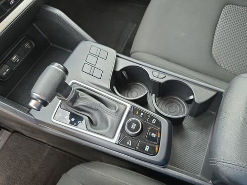 Used 2023 Kia Sportage LX FWD image 25