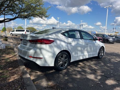 Used 2018 Hyundai Elantra SEL image 7