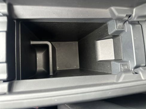 Used 2023 Nissan Rogue SV w/ SV Premium B Package image 27