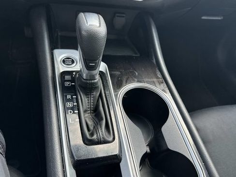 Used 2024 Nissan Altima 2.5 SV FWD image 29