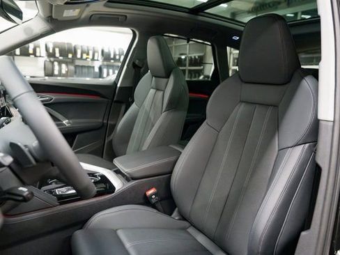 Used 2025 Audi Q5 Premium Plus image 24