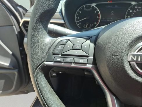 Used 2023 Nissan Altima 2.5 SV AWD/4WD image 16