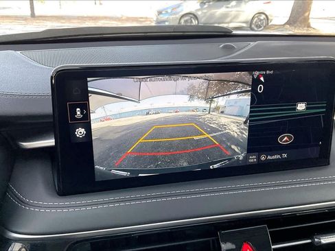 Used 2025 Genesis G70 2.5T image 24