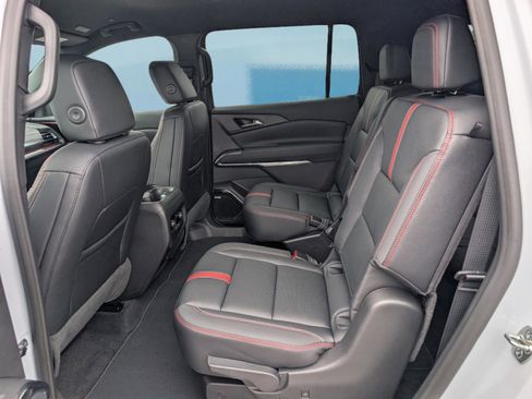 New 2026 Chevrolet Traverse RS image 15