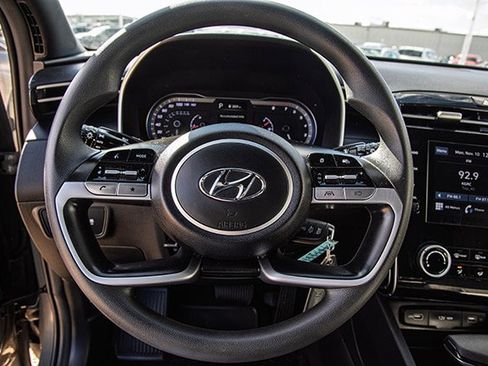 Used 2024 Hyundai Santa Cruz SE image 8