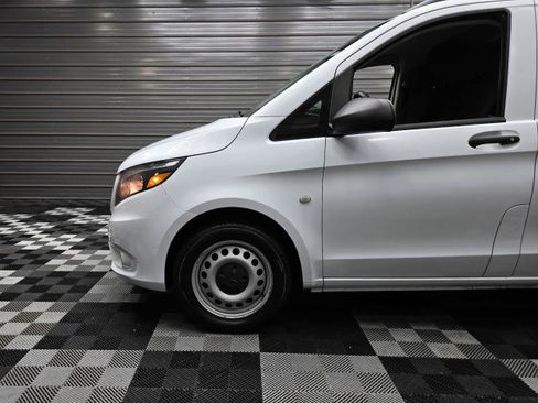 Used 2021 Mercedes-Benz Metris image 29