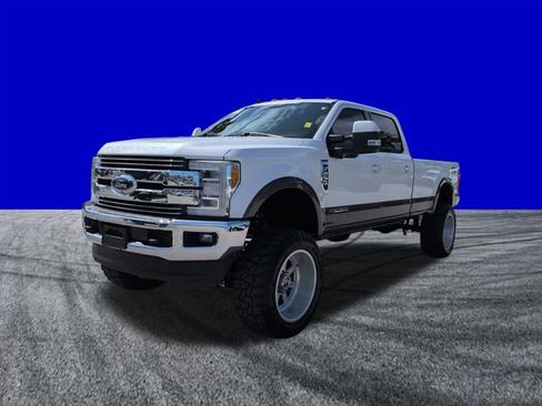 Used 2019 Ford F250 Lariat w/ Lariat Ultimate Package image 8