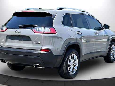 Certified 2021 Jeep Cherokee Latitude Lux w/ Mopar Interior Package AWD/4WD image 9