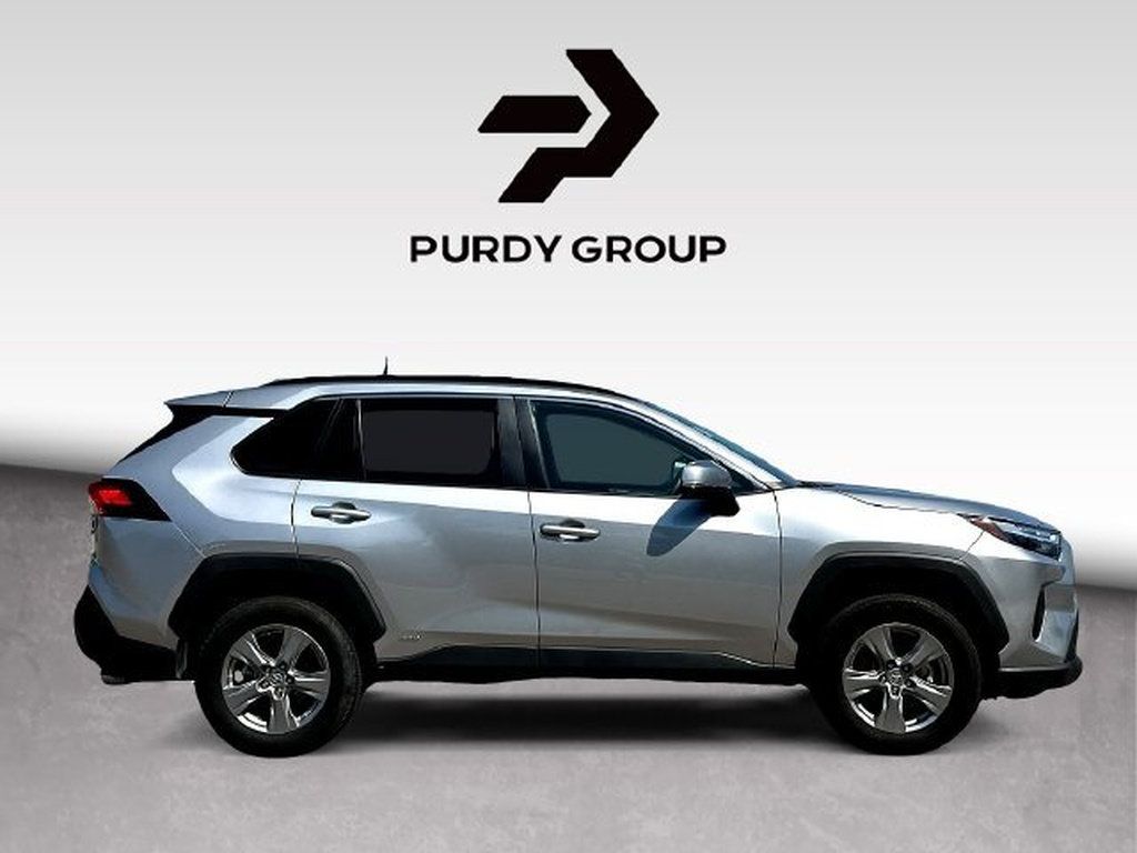 Certified 2024 Toyota RAV4 XLE AWD/4WD image 9