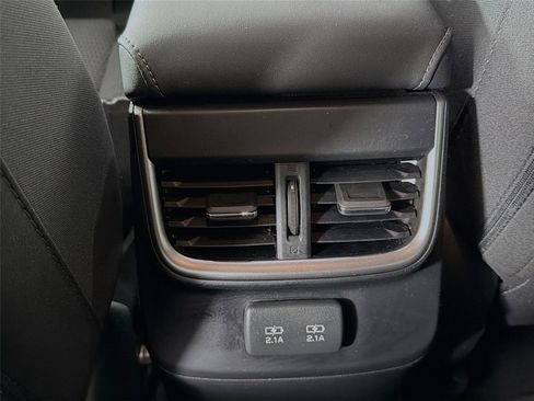 Used 2022 Subaru Outback Premium image 24