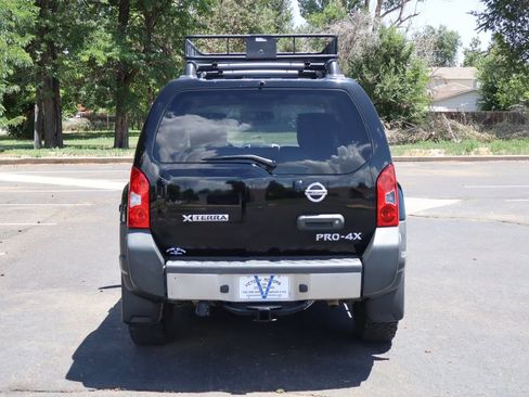 Used 2013 Nissan Xterra PRO-4X w/ Pro-4x Leather Pkg AWD/4WD image 6