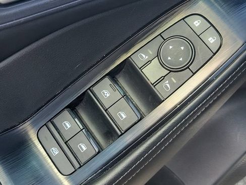 Used 2024 Nissan Rogue SV AWD/4WD image 22