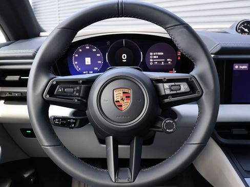 New 2026 Porsche Macan 4 Electric image 15