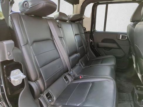 Used 2021 Jeep Gladiator Overland w/ Popular Equipment Package AWD/4WD image 20