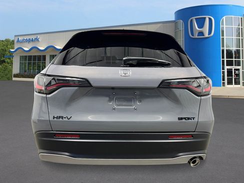 New 2026 Honda HR-V Sport image 4
