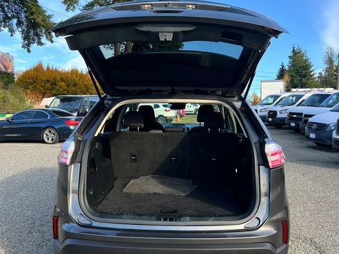 Used 2020 Ford Edge SE image 20