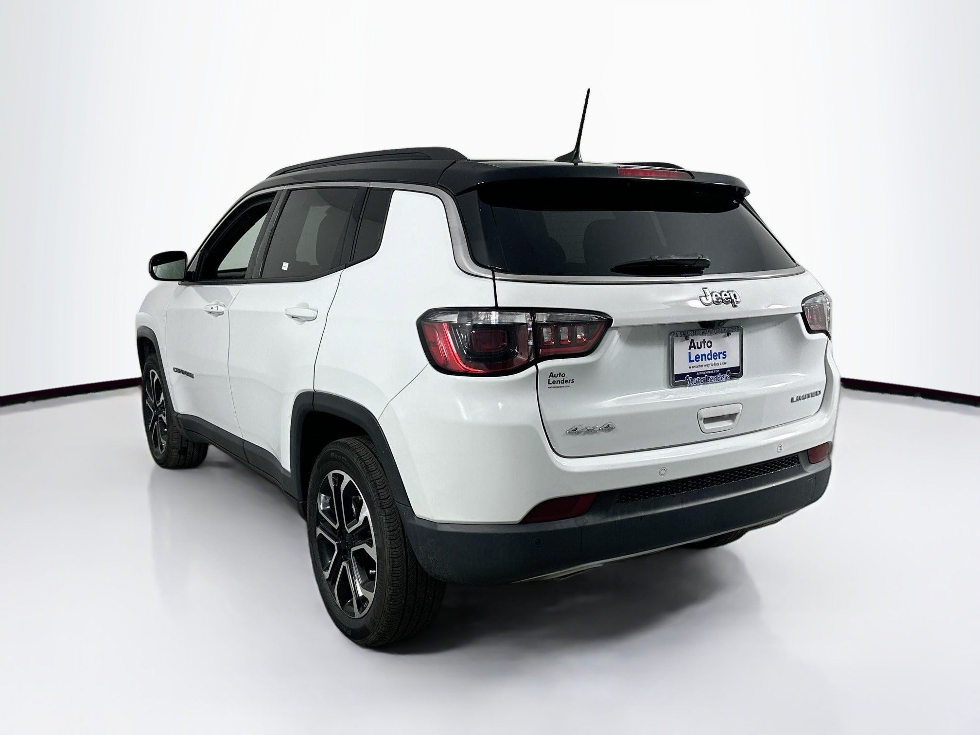 Used 2023 Jeep Compass Limited AWD/4WD image 7